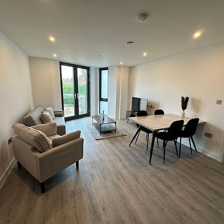 Stylish Central York Apartment Free Parking & Gym 外观 照片